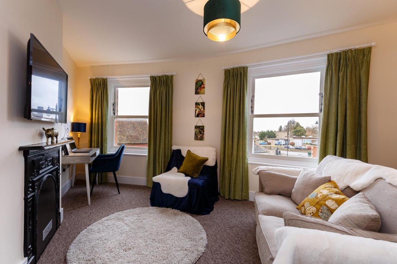 Sturminster'S Luxury Suites Sturminster Newton Esterno foto