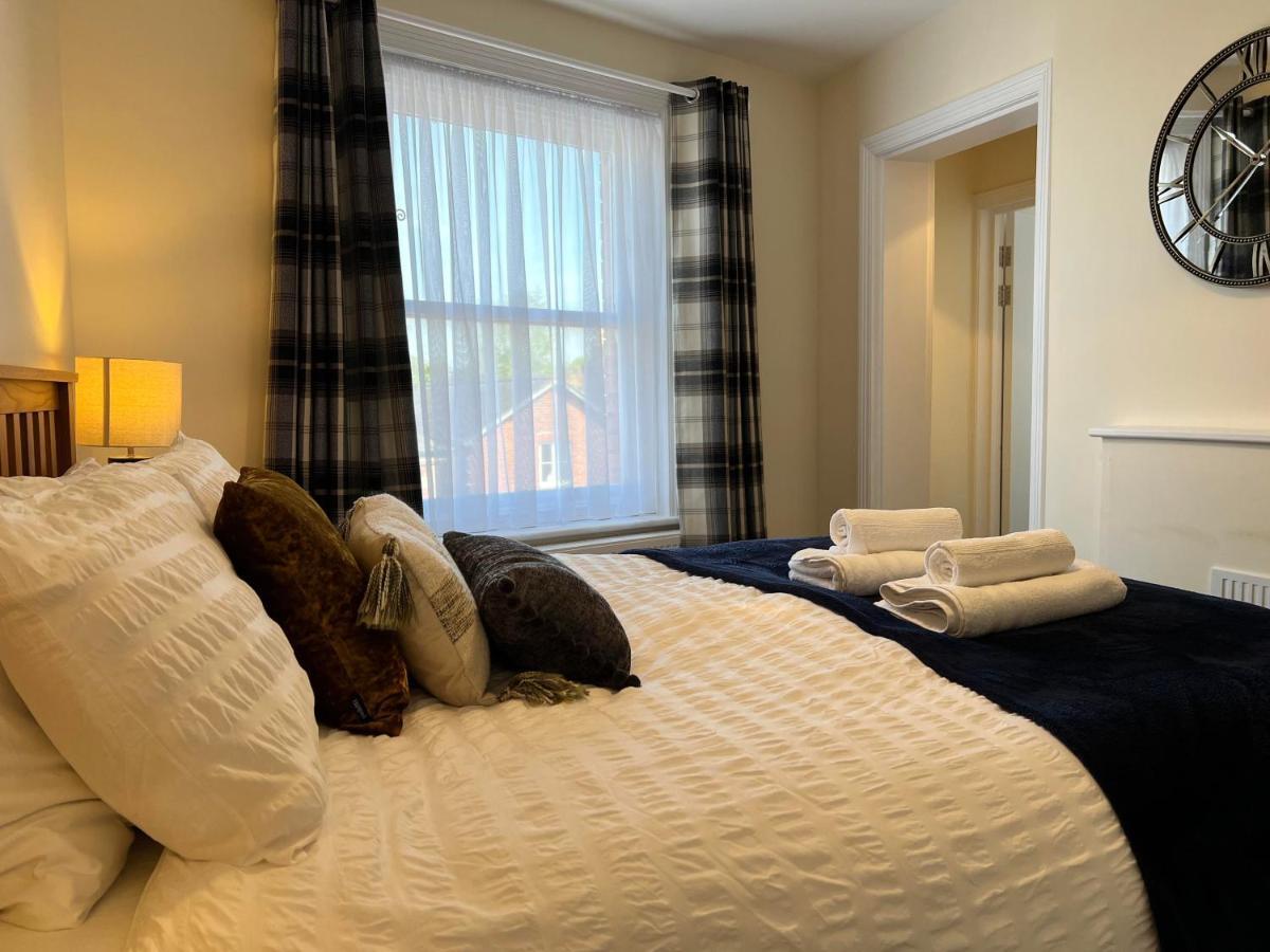 Sturminster'S Luxury Suites Sturminster Newton Esterno foto